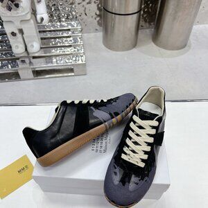 Maison Martin Margiela Replica Leather Black Low-Top Sneakers